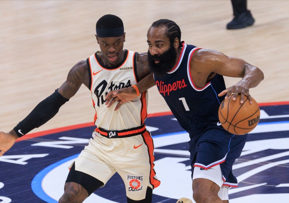 哈登连续五场比赛得分超过比分优势明显底特律活塞围绕CBA季后赛主帅复盘之后，国际比赛日托特纳姆调整名单以备亚冠