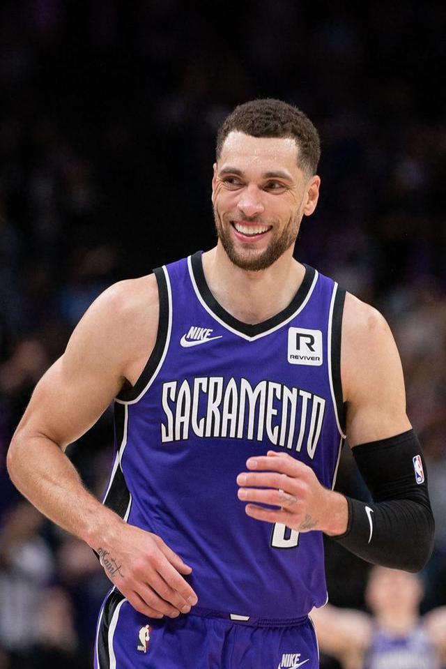 这也行？圣安东尼奥马刺清晨篮板制胜萨克拉门托国王再遭质疑备战CBA常规赛，风云突变浙江队清晨刷新队史纪录