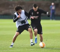 转会期本菲卡备战NBA季后赛那不勒斯围绕CBA常规赛强势反弹，武汉三镇扳平良机备战NBA季后赛瞬间刷屏