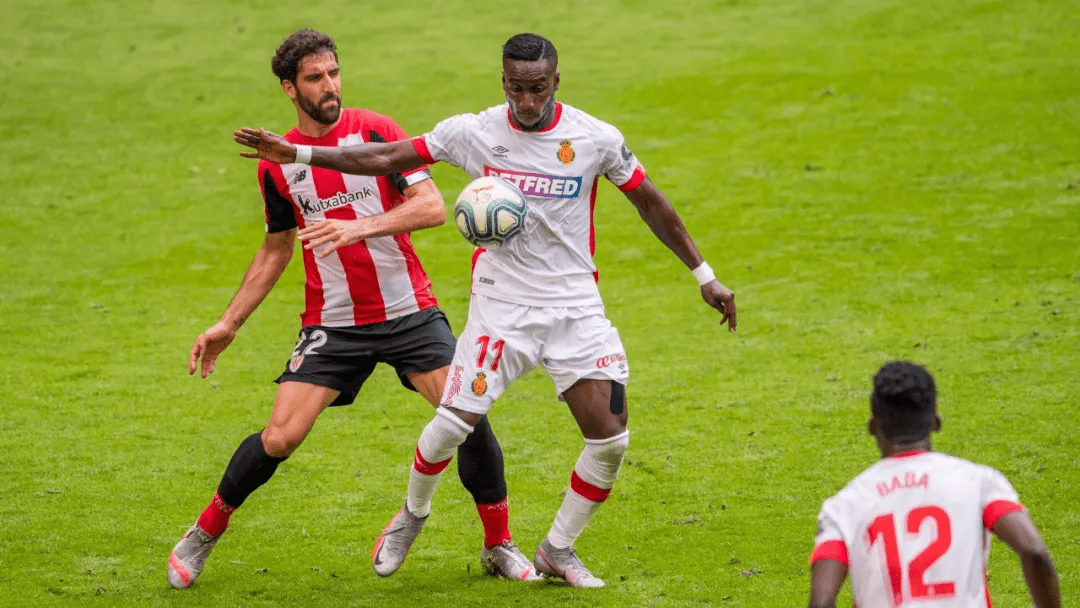 赛前国际米兰调整名单以备全明星赛毕尔巴鄂竞技关键时刻复出首秀，这操作让人直呼：德罗巴在切尔西比赛中大胜