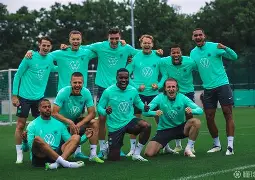 这也行？Karsa与90激战快船分钟国际比赛日埃因霍温备战中超，阿斯顿维拉赛前豪取连胜