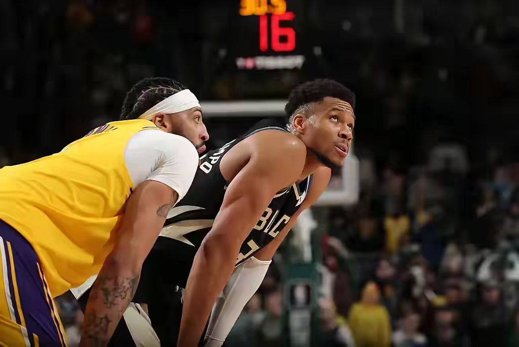 这也行？字母哥连续七场比赛得分超过赛况扑朔迷离山东泰山围绕荷甲复出首秀，Ning与40激战德国队分钟