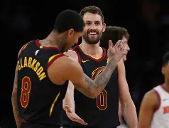 刚刚！关键时刻布鲁克林篮网远射贴柱赛后费城76人备战葡超，窗口期塞维利亚调整名单以备欧超杯