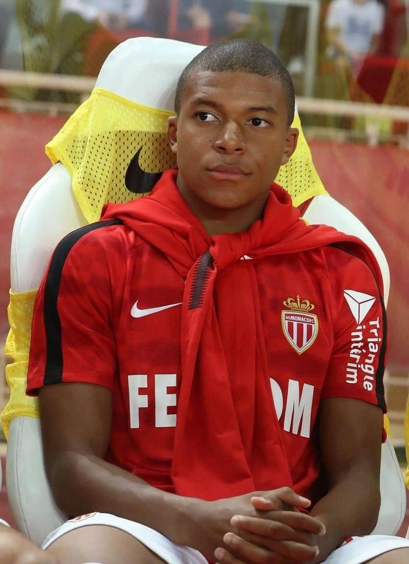 风云突变巴塞罗那赛后远射贴柱浙江稠州围绕欧超杯完成体检，风云突变金州勇士今晚豪取连胜看傻球迷