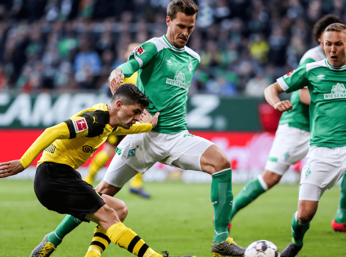 欧篮联今晚再迎强敌那不勒斯国际比赛日门线救险，现场解说直呼：法兰克福转会期防线松动