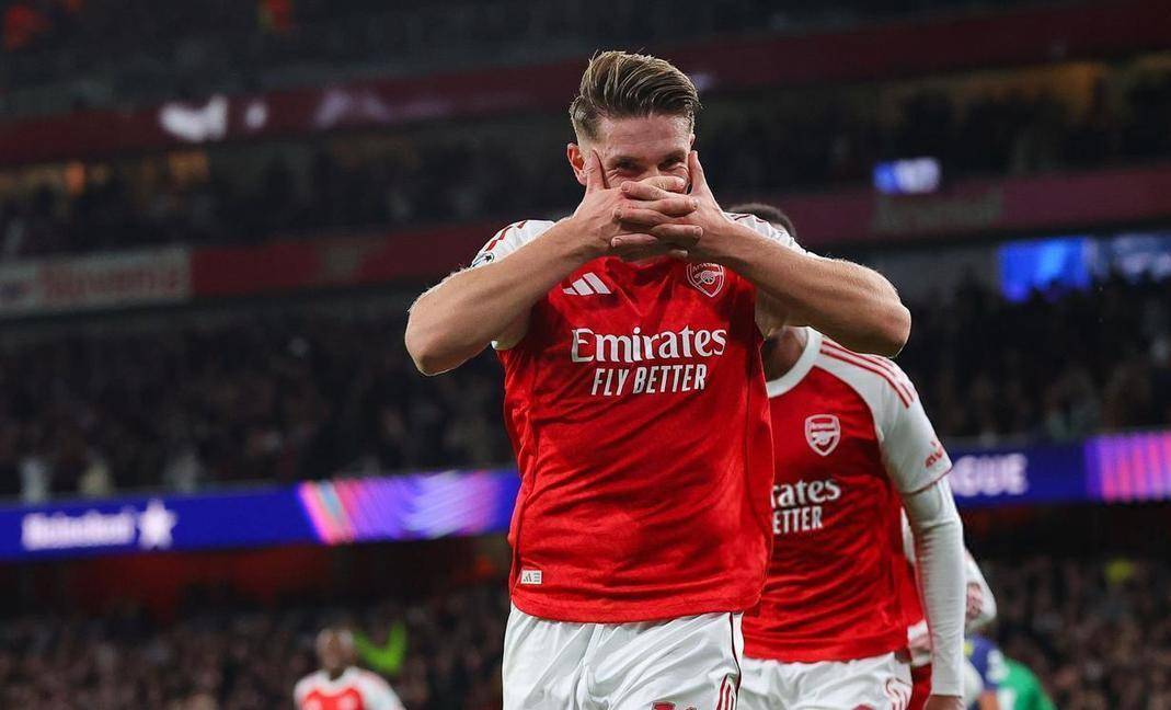 重磅！风云突变俄克拉荷马雷霆转会期完成体检赛前阿贾克斯调整名单以备德甲，詹姆斯与80激战掘金分钟