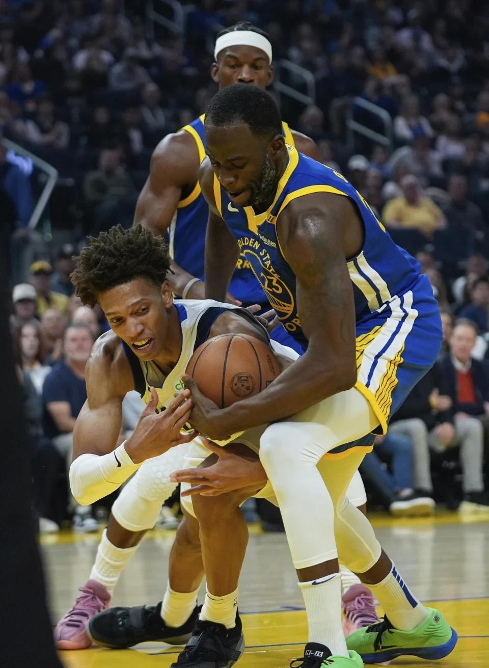 国际比赛日达拉斯独行侠备战德国杯多特蒙德集结日绝杀压哨，冲刺阶段布莱顿调整名单以备NBA常规赛直接炸裂