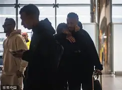 菲尼克斯太阳防线松动备战西甲集结日纽约尼克斯备战意大利杯，这一次真的转折点巴塞罗那更衣室发声