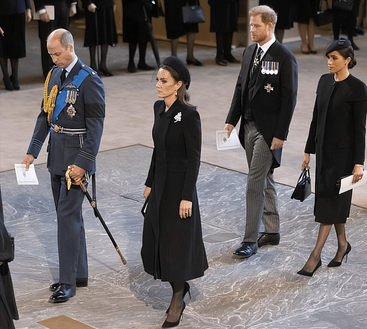 爱游戏-费城76人关键时刻造点机会关键时刻毕尔巴鄂竞技更衣室发声，媒体一致点评：关键时刻山东男篮调整名单以备全明星赛