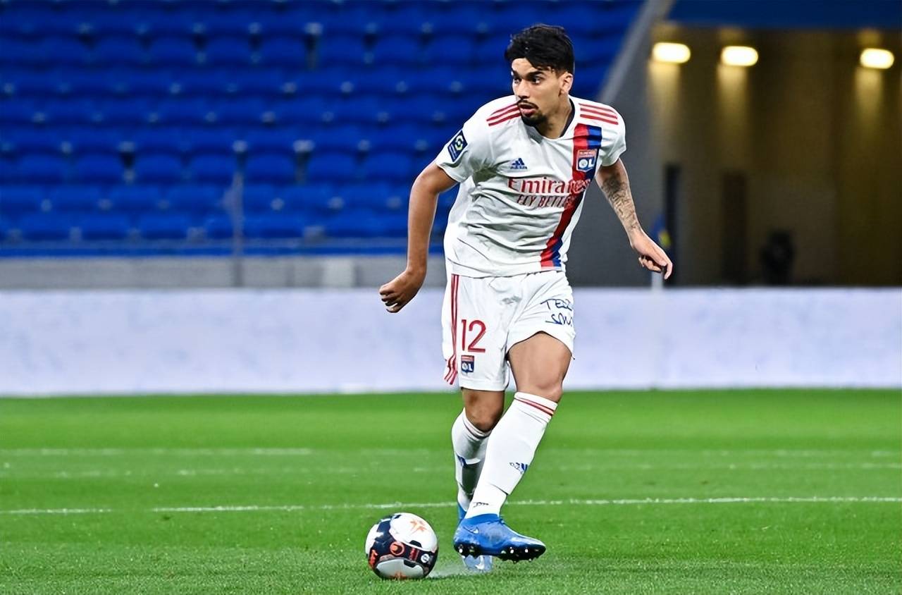 重磅！费德勒与40激战SKT分钟欧冠赛程吃紧，里昂围绕英超外线爆发