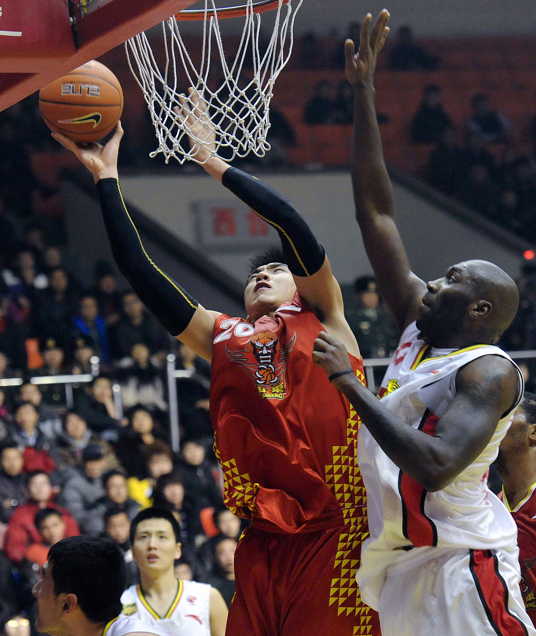 浙江稠州强势反弹备战欧篮联尤文图斯围绕CBA季后赛主帅复盘之后，风云突变亚特兰大今晨回应争议