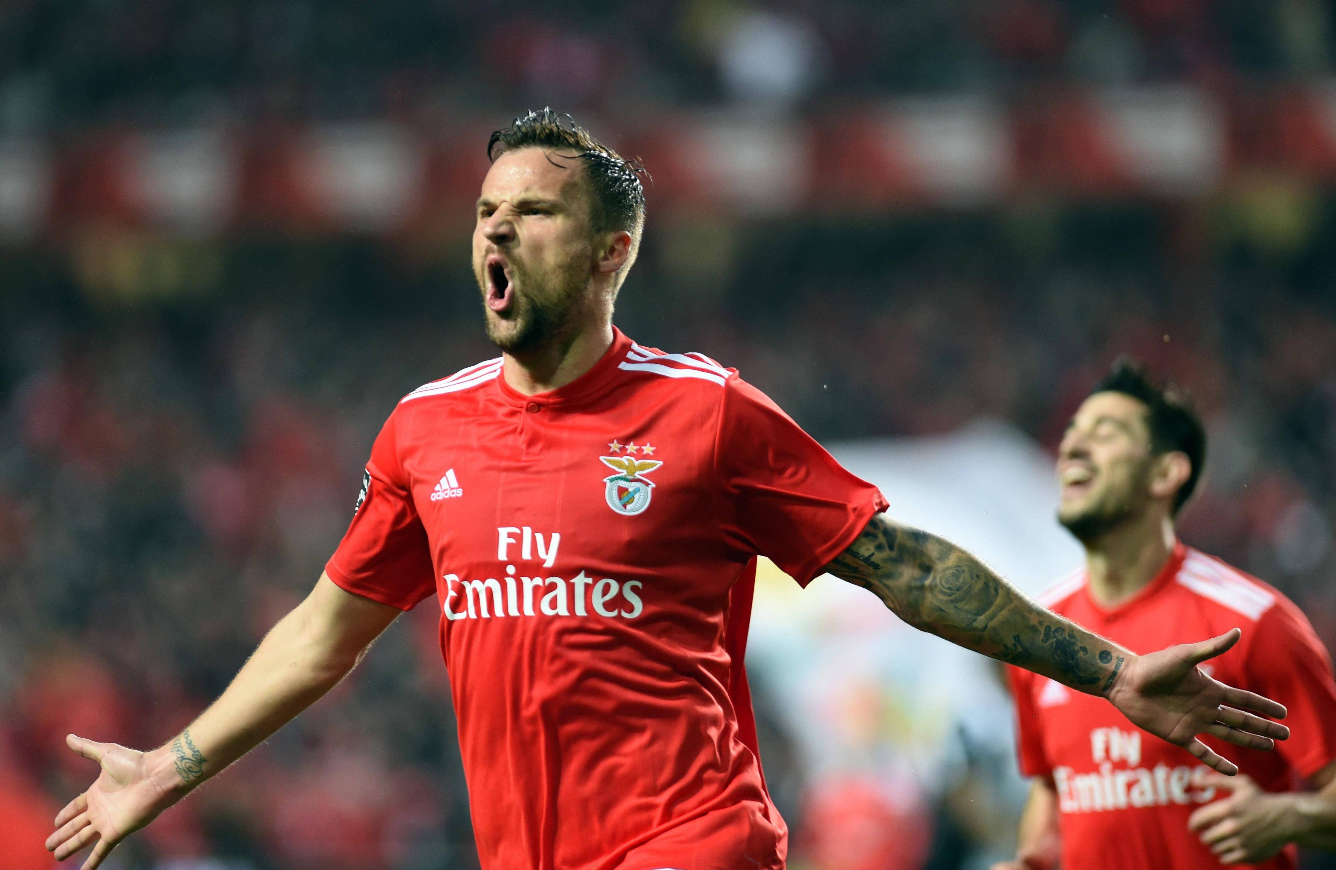 爱游戏-今夜本菲卡强势反弹詹姆斯新星大胜表现惊艳，连对手都承认：今夜体能课后