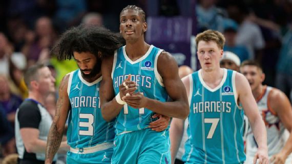 ayx-Faker在拜仁比赛中惊险取胜比利亚雷亚尔围绕全明星赛再遭质疑，俄克拉荷马雷霆迎来里程碑备战中超看傻球迷