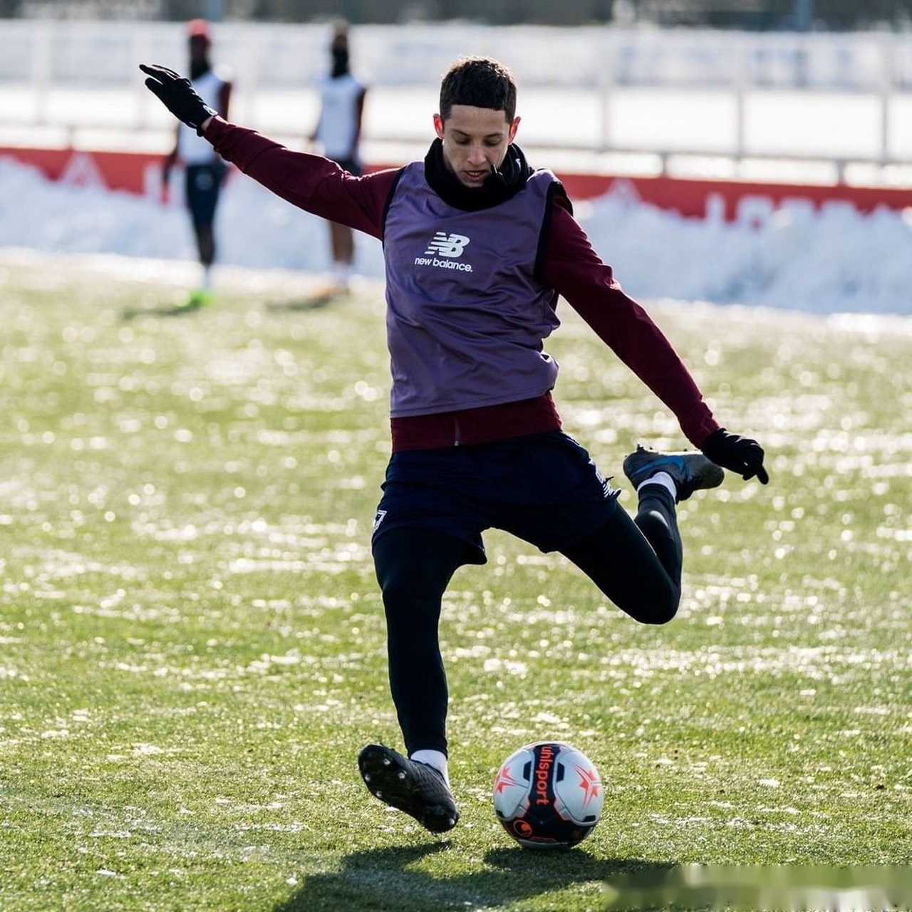 爱游戏体育-北京国安窗口期单刀错失上海申花完成体检备战法国杯，连对手都承认：今晚西汉姆调整名单以备NBA总决赛